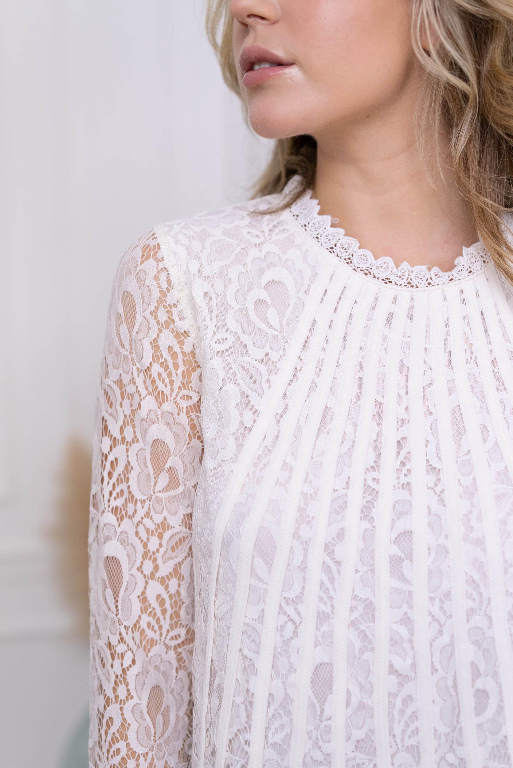 Blouse Tiffany en dentelle à bordures