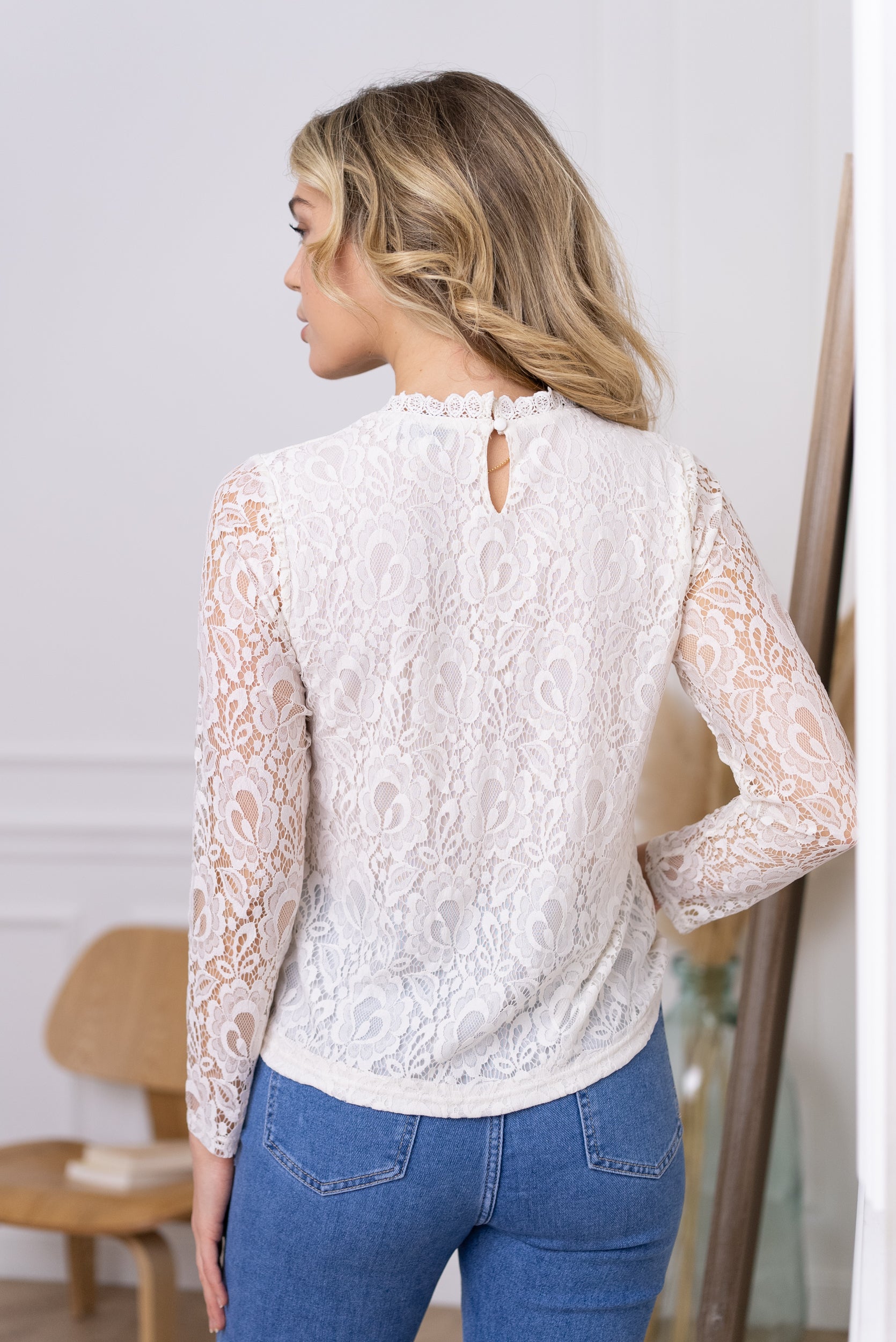 Blouse Tiffany en dentelle à bordures