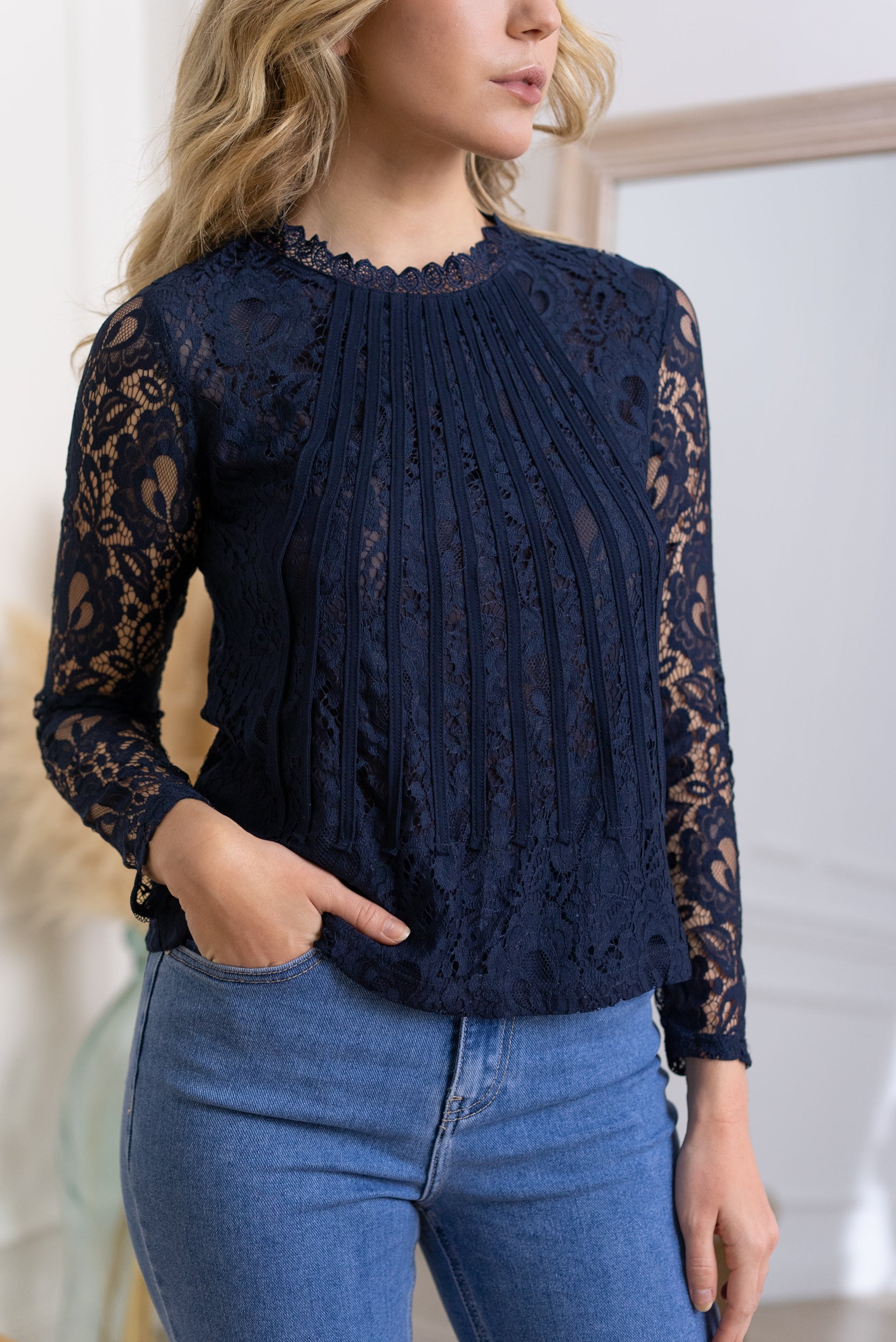Blouse Tiffany en dentelle à bordures