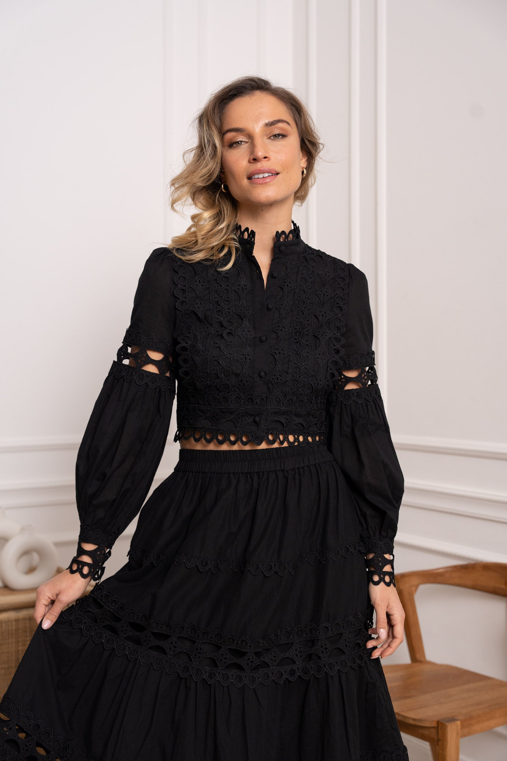 Chemise crop Ellie en coton ajouré