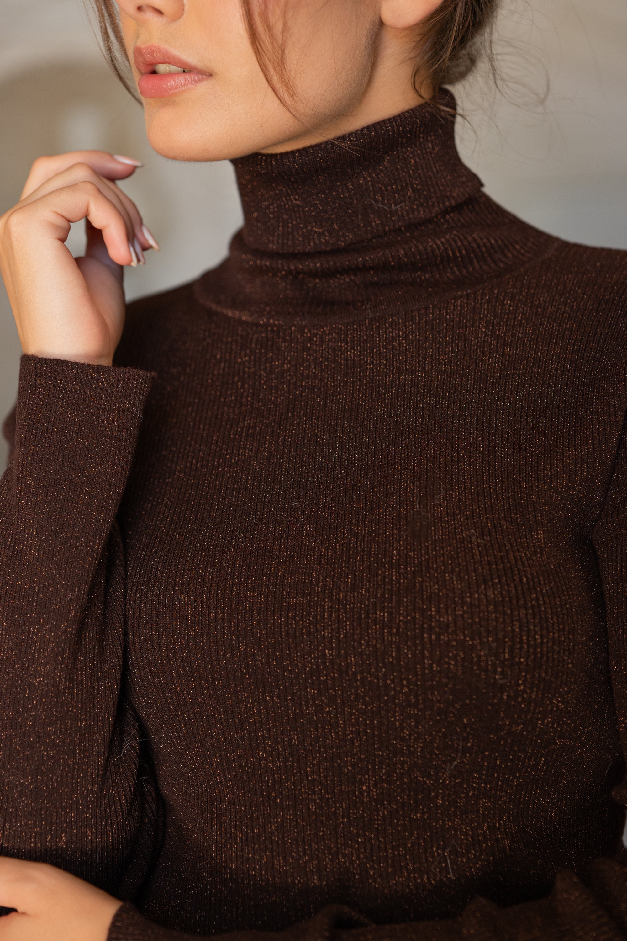 Pull col roulé côtelé en laine et lurex