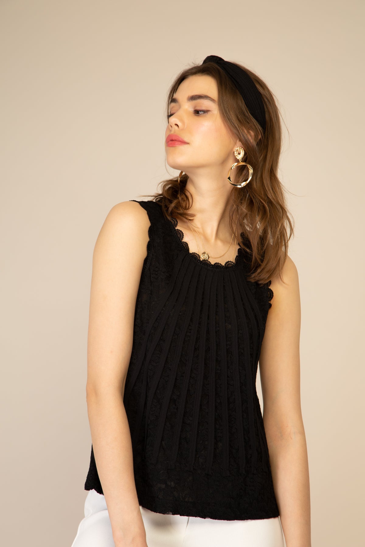 Top Anaïs sans manches en dentelle